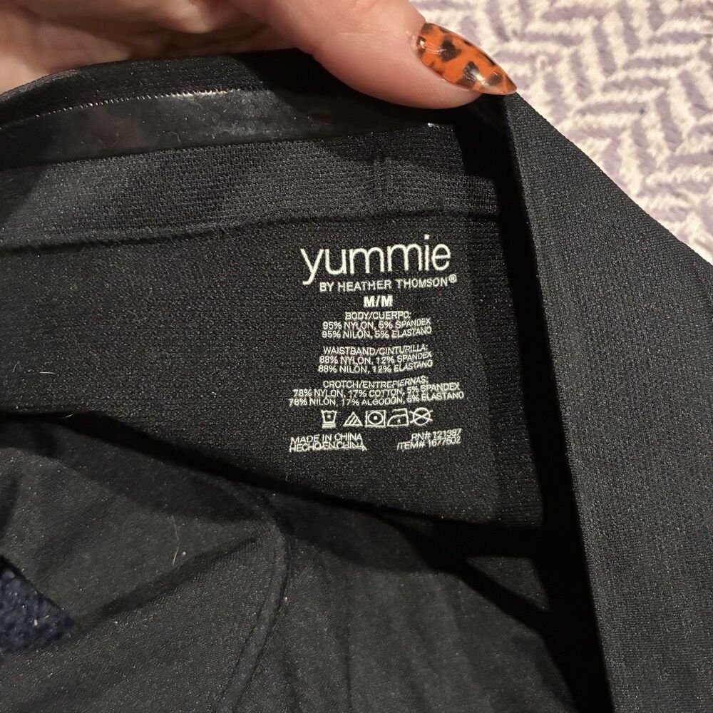 Yummie Women's High-Waist Thigh Shaper BLACK Size Medium NWT $44 - Picture 8 of 8